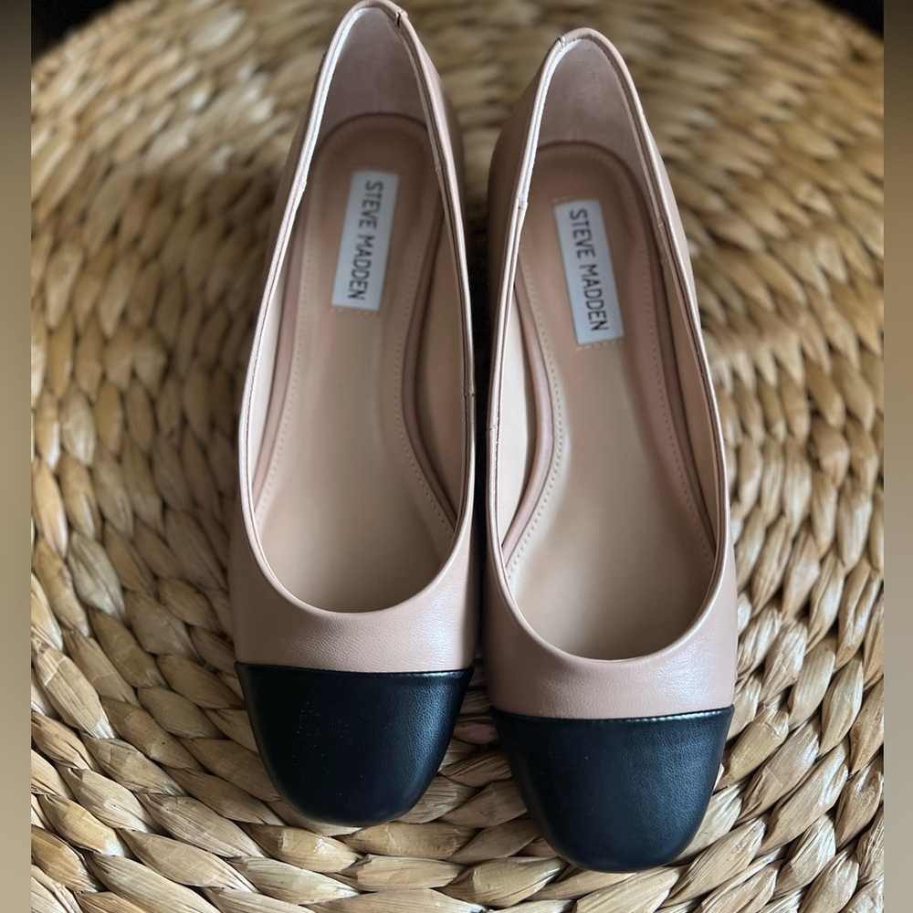 Steve Madden Black and Cream Loafers